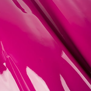 PURPLE Glossy Brevetto Manca ITALIAN Pelle Vitello Mucca Nascondi Scarti Scarto Pezzi quadrati Campioni 5x5-20x20in.