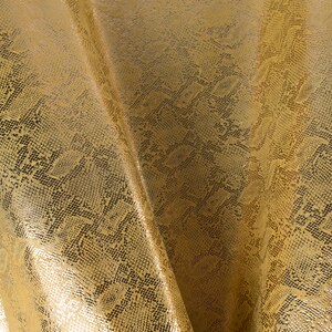 Gold Python geprägte italienische Lammleder Haut, 4+ sqf