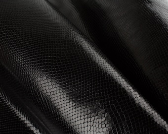 ZWARTE ITALIAANSE Glanzende Python Reliëf Print ITALIAANSE Lederen Kalf Koe Hide Resten Schroot Vierkante Stukken Stalen Monsters 5x5-20x20in.