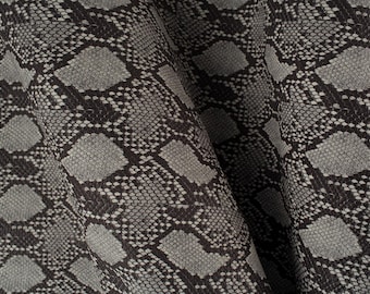 Retazos de cuero italiano repujado con estampado de pitón gris y negro - 5x5 a 20x20 pulgadas