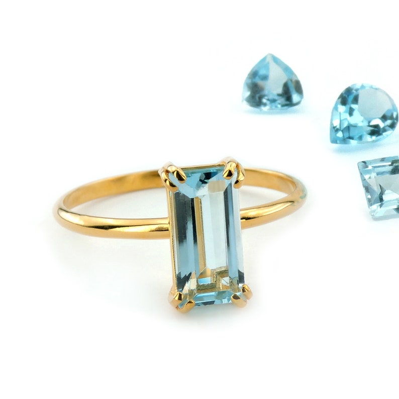 Natural Blue Topaz Solid 14k Yellow Gold Ring, December Birthsto Natural Blue Topaz Solid 14k Yellow Gold Ring, December Birthsto