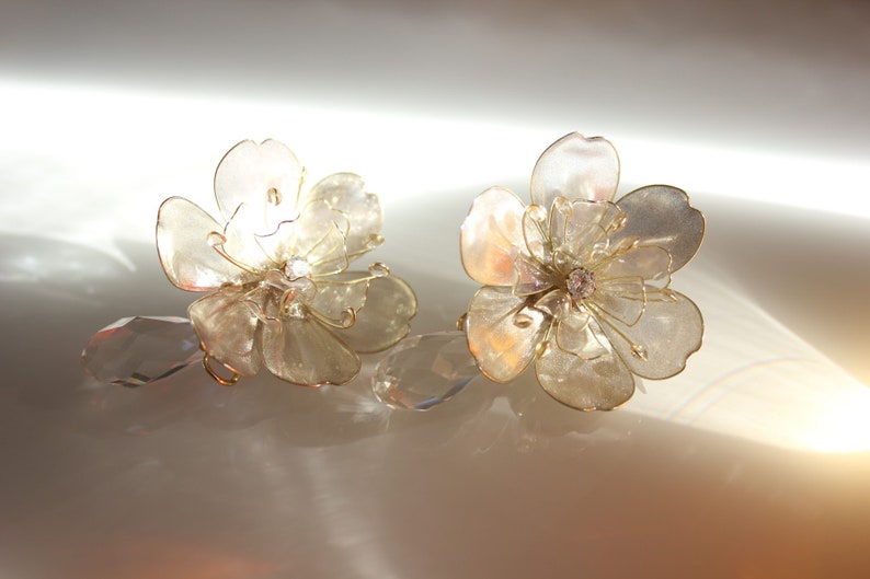 Fairycore Pearly Transparent Floral Dangling Earrings With Omega Back ...