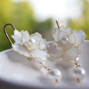 Pearl Wedding Dangling Earrings