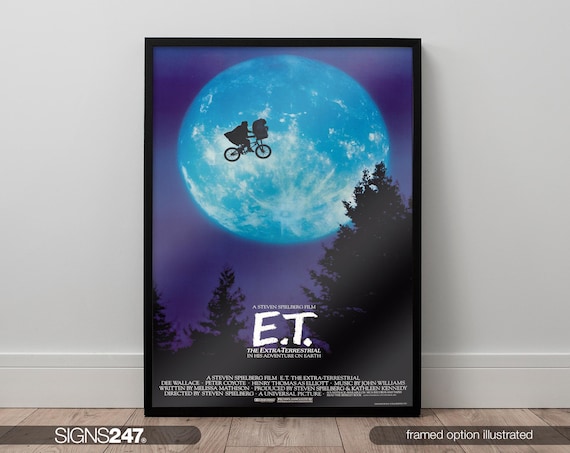 ET Extra Terrestrial Steven Spielberg Poster | Movie Poster