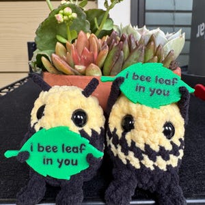 crochet honey bee, crochet bee, bee plush, crochet plushie, miniature bee, bee themed gifts, bumble bee gifts, bee lovers, desk buddy