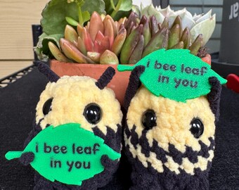 crochet honey bee, crochet bee, bee plush, crochet plushie, miniature bee, bee themed gifts, bumble bee gifts, bee lovers, desk buddy