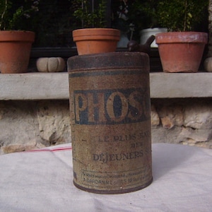 OLD BOX // PHOSCAO // Iron // Breakfast // 1930