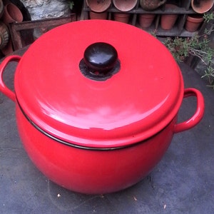 LARGE ENAMEL STOCKPOT // Red // 60s Dutch Oven