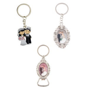 Abridor de botellas para pareja de bodas/Llavero con diseño de encaje Recuerdos Para Boda Favores de fiesta/rosarios de Madera blancos/Regalo de propuesta de dama de honor