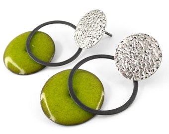 Green post circle earrings. Circle enamel earrings. Modern enamel earrings. Statement silver earrings. Contemporary earrings. Modern jewelry