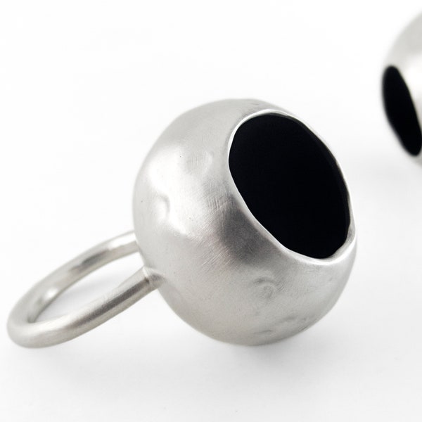 Bubble silver ring. Cocktail ball ring. Unique silver ring. Unusual silver ring. Statement ring. Sculptural ring. Contemporary ring. Artisan