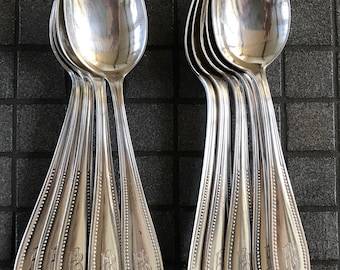 10 silver-plated coffee spoons, pearl pattern