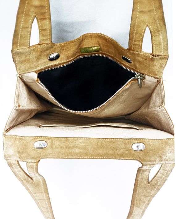 Vintage bag in honey-colored suede, original from… - image 6