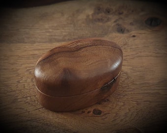 pebble ring box