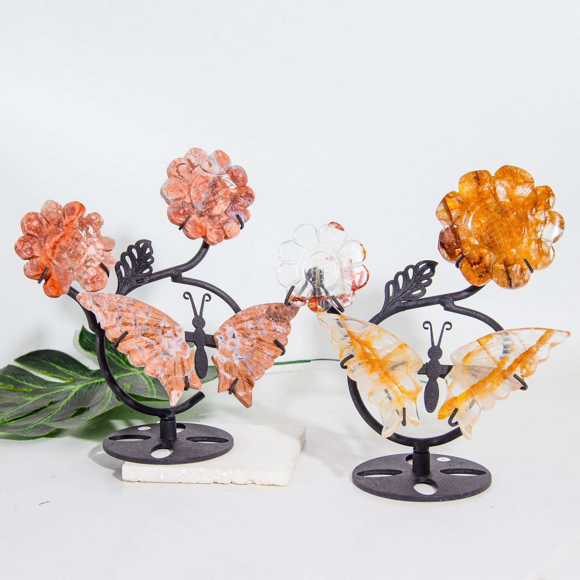 瑪瑙の蝶と花の彫刻セット：クリスタルの羽とホルダー付き - Etsy 日本