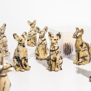 Wholesale 2pcs Chinese Painting Jasper Crystal Cats