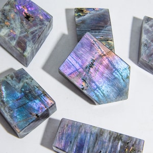 Wholesale Lot 1 lbs Labradorite Free Form Healing Crystal