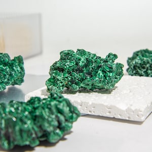 Wholesale 1 lbs Natural Malachite Crystal Raws Stones Healing Crystal Gfit