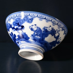Japanese Rice Bowl with Playing Children
