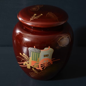Lacquer Ginger Jar and Lid with Chariot