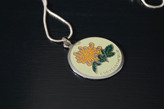 Vintage Enamel Chrysanthemum Pendant with Silver … - image 4