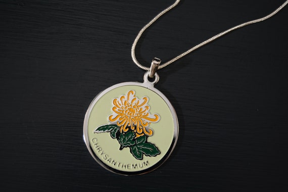 Vintage Enamel Chrysanthemum Pendant with Silver … - image 3