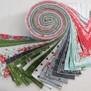 Merry Little Christmas by Bonnie & Camille Moda - Curated Collection - Precuts - Jelly Roll - 2.5&quot; WOF Strips - 100% Quilting Cotton - 42ct