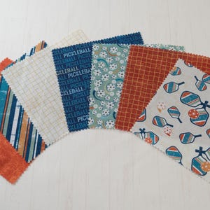 P and B Textiles Pickleball Champ - Coleção com curadoria - Pré-cortados - Pacote de charme - Quadrados de 5 pol. - 100% algodão para quilting - 42ct