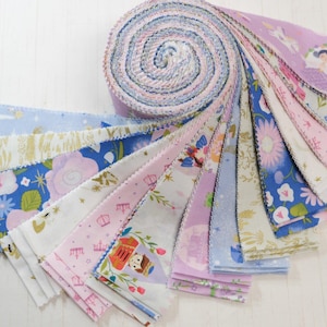 Little Brier Rose par Jill Howarth Riley Blake - Collection organisée - Prédécoupés - Jelly Roll - Bandes WOF de 2,5" - 100 % coton matelassé - 42 carats