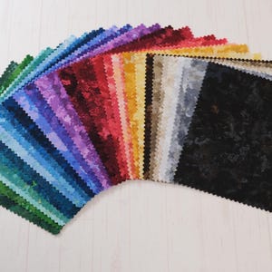 Northcott Chroma - Precuts - Charm Pack - 13 cm Quadrate - 100% Quilting Cotton - 60ct
