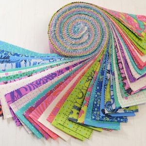 Tula Pink Homemade - Precuts - Curated Collection - 2.5in WOF Strips - 100% Quilting Cotton - 42ct
