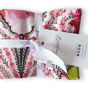 Tula Pink Besties w/Metallic - Fat Quarter Bundle 22ct