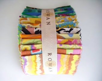 Primavera 2014 Luce di Kaffe Fassett 2,5" WOF Design a strisce in rotolo - 30 ct