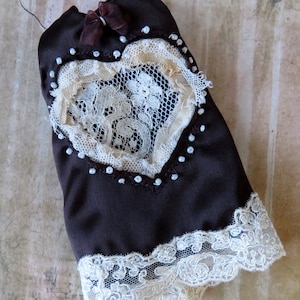 Vintage-Inspired Lace Dress for Blythe Doll – Handmade Dark Chocolate & Ivory Lace Outfit