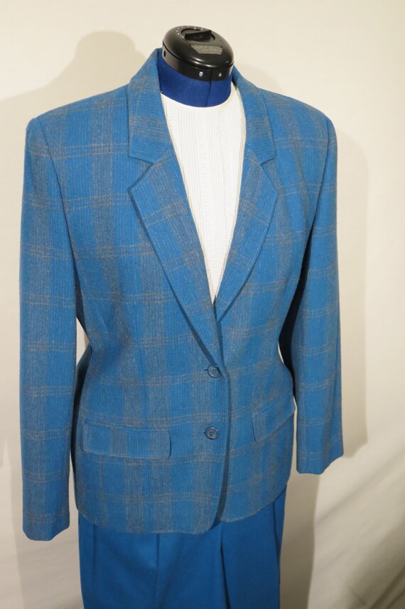 Pendleton two piece women's blue power suit. - image 1