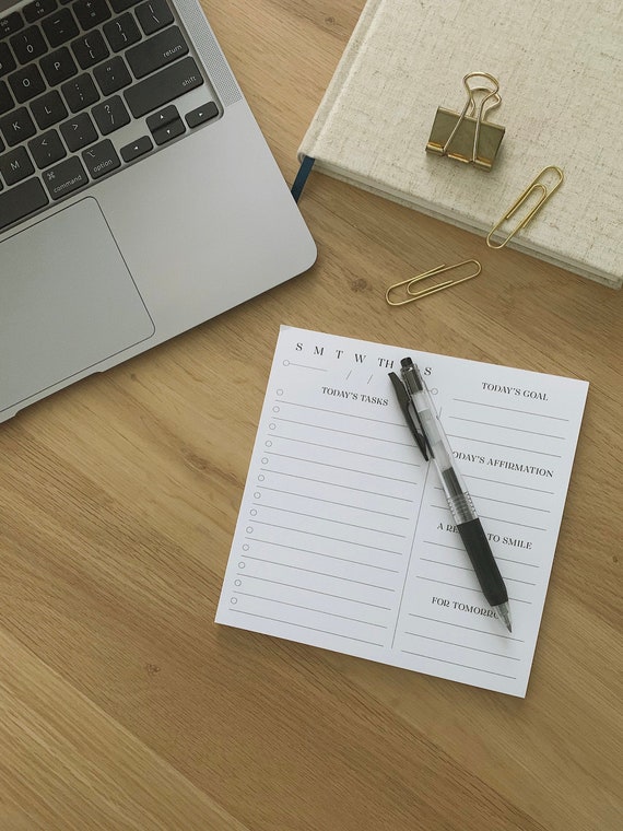 Daily Organizer Pad, Daily Notepad, Daily Planner Notepad with To Do List, Goal, Affirmations, Tear Off Pad, 50 Undated Sheets