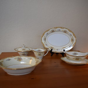 Noritake Mystery #89 (Pattern N MYS89) China (set of 12) with serving pieces