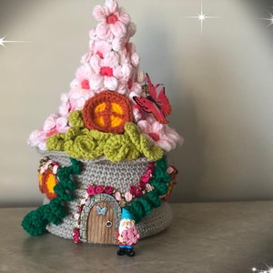 Crochet Spring Fantasy Fairy House, Fairy House pattern