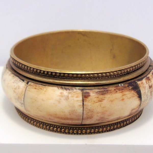 Indian Brass and Bone Bangle Bracelet - Vintage 70s 80s Boho Jewelry - Made in India