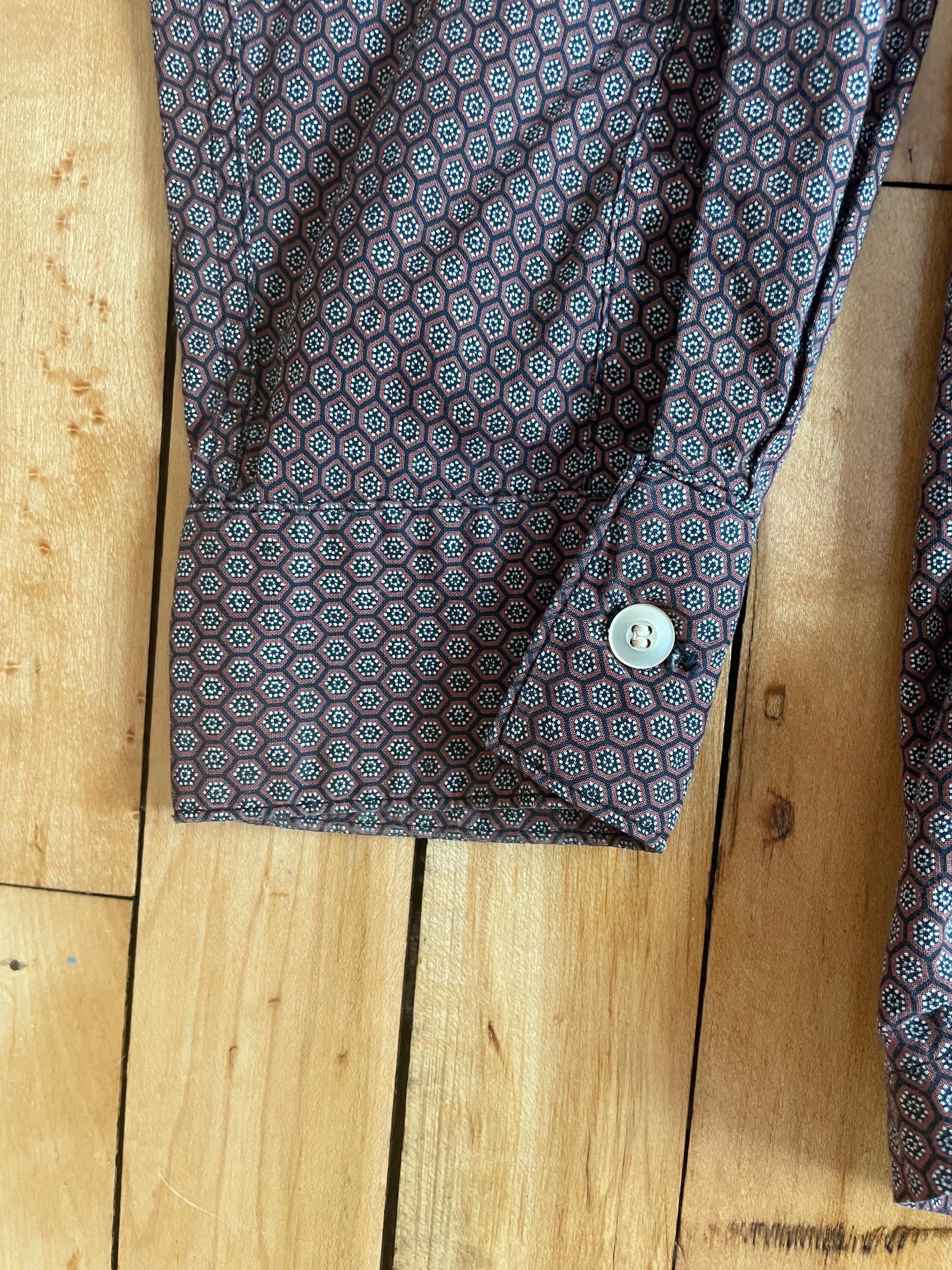 Vintage 1960s Arrow Medium 15 1/2 Print Shirt Made in USA Navy
