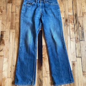 70'sビンテージ古着！アメリカ製 1973年 Levi's517 9023 Levi's® Vintage Clothing 1970s 517™ Bootcut Jeans - Blue