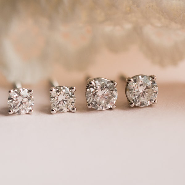 1/2 ct Diamond Stud Earrings (screwback)