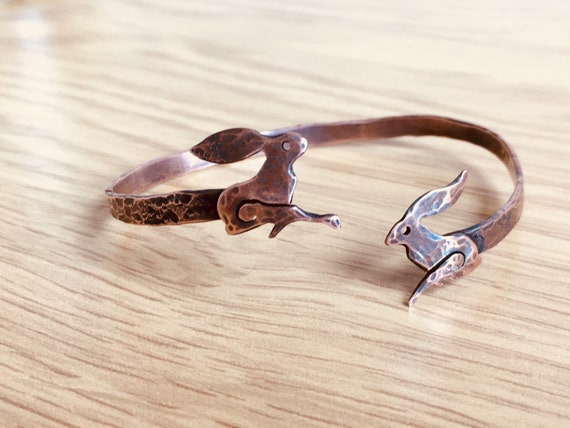 Hare bracelet deals