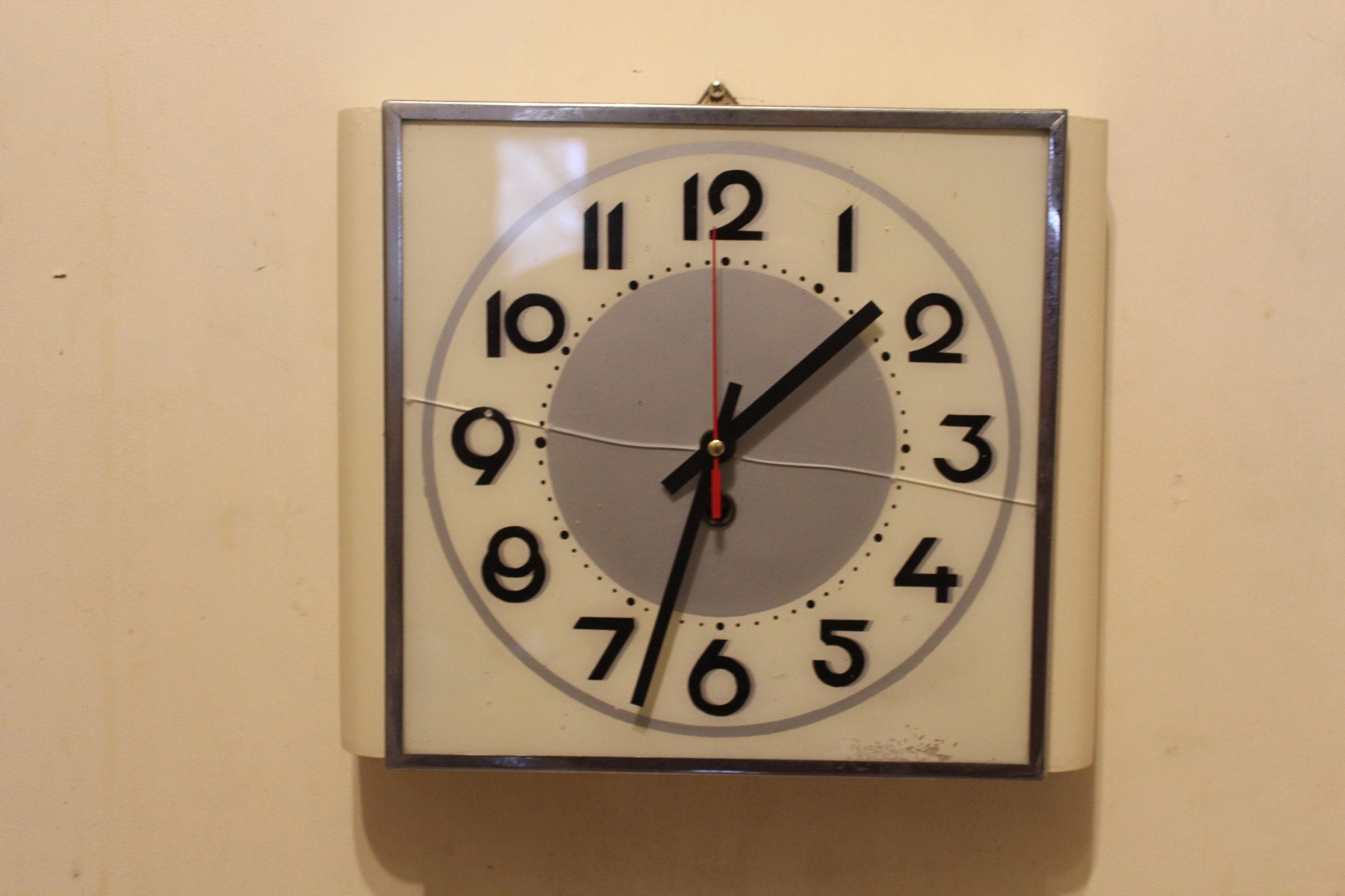 Art Deco -- Quartz -- Wall Clock -- 30s/40s Vintage -- Rare - Etsy ...