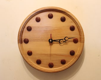 vintage Scandinavia wall clock pine Kienzle quartz clockwork 80s wooden wall clock