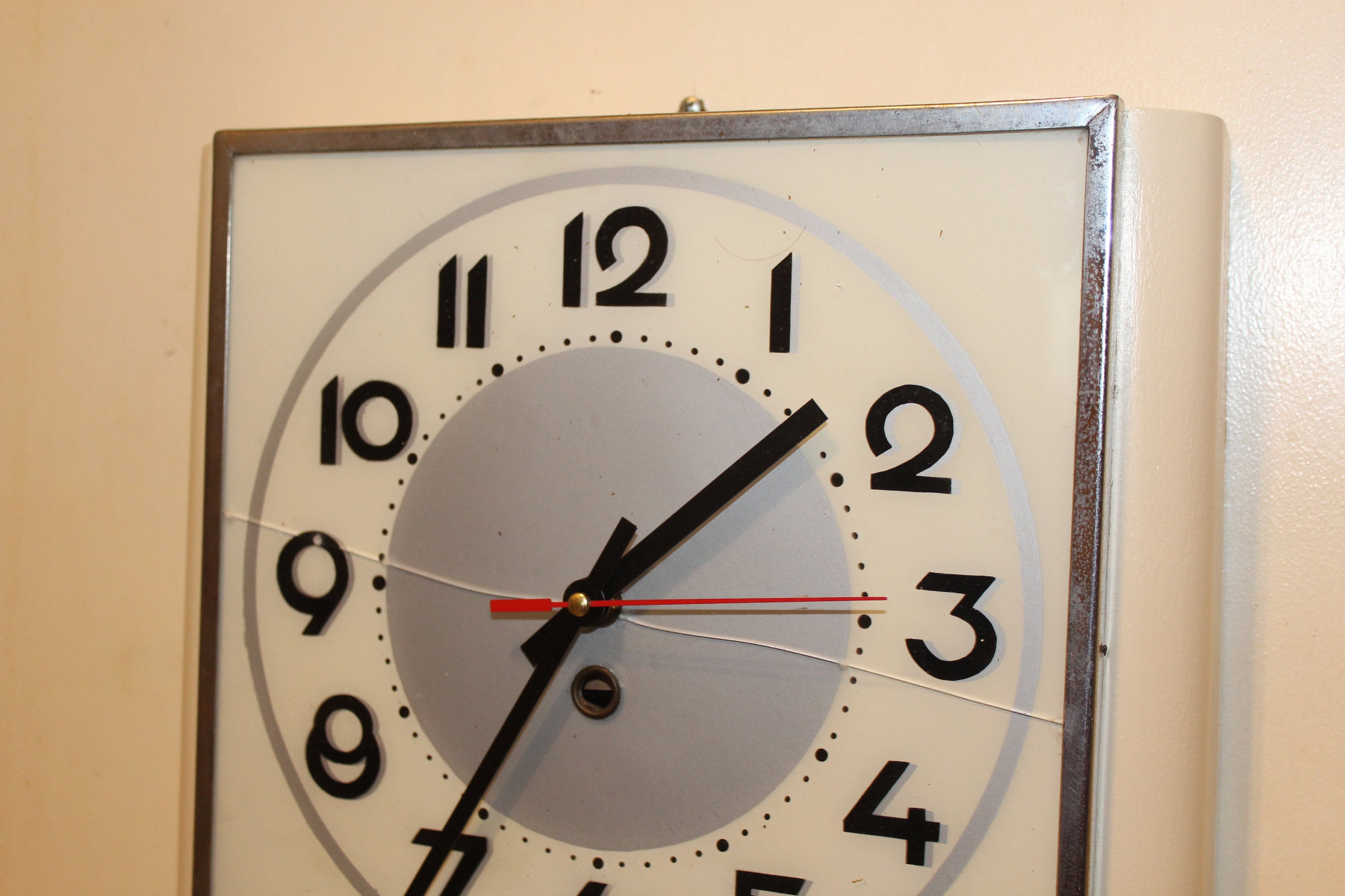 Art Deco -- Quartz -- Wall Clock -- 30s/40s Vintage -- Rare - Etsy ...