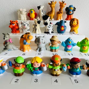 Fisher Price Little People Zookeepers and Zoo Animals - Eddie, Juan, Michael, Sonya Lee, Zebra, Kangaroo, Elephant, Parrot, Polar Bear (#21)