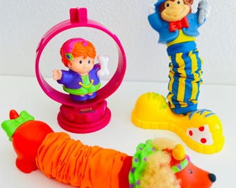 Fisher-Price Little People Stretching Circus Animals Set - Monkey and Wiener Dog with Circus Trainer & Hoop