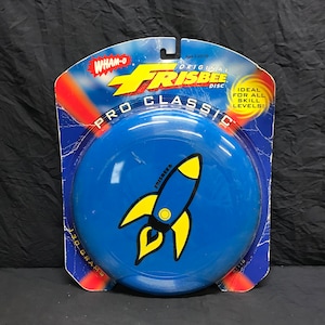 Vintage Wham O Pro Classic Frisbee.
