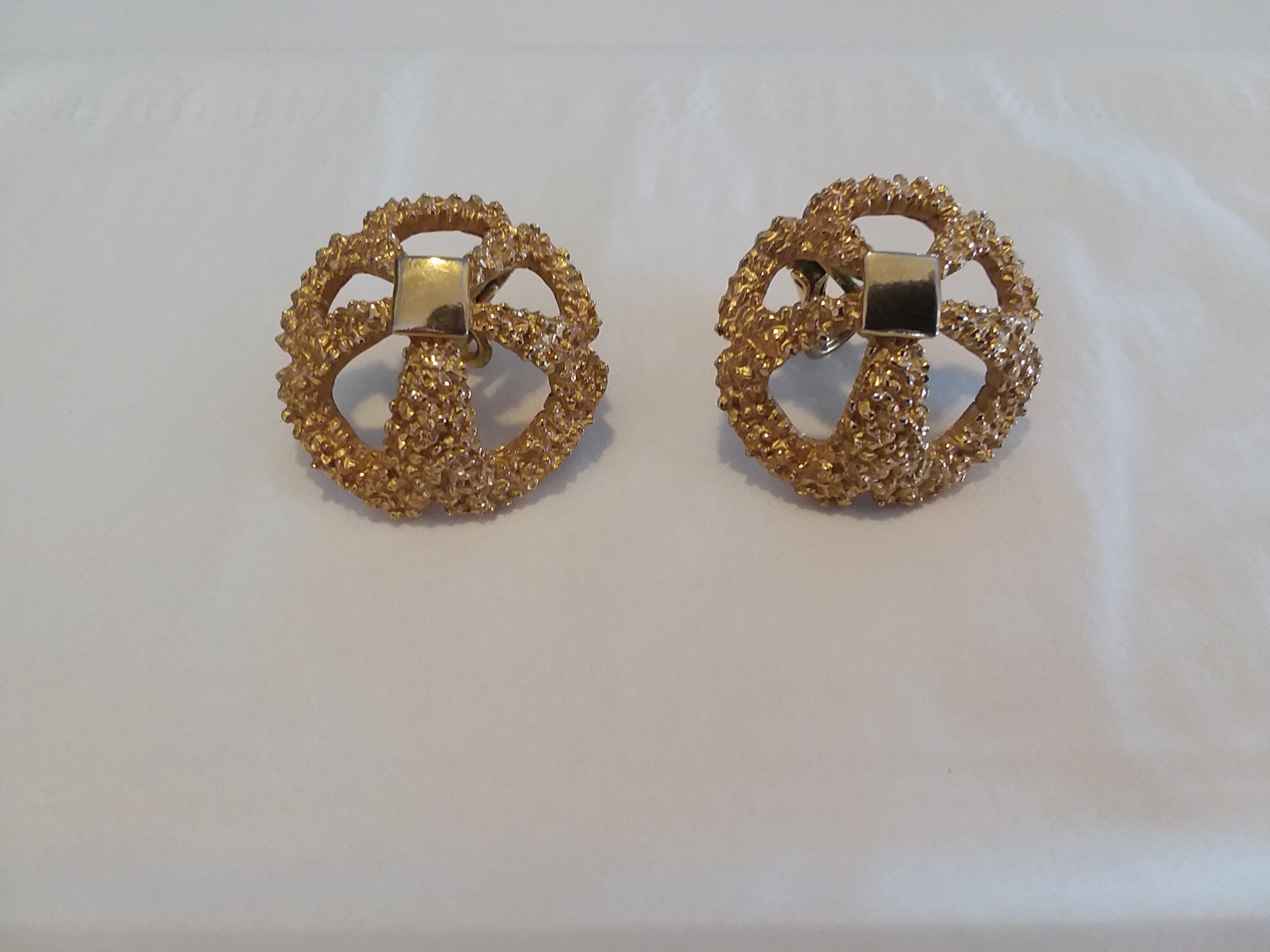 Vintage Trifari Earrings Costume Jewelry Clip on Earrings - Etsy